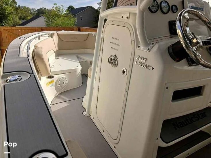 2018 Nauticstar 2102 legacy