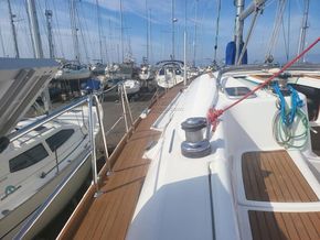 Beneteau Oceanis 46 -  2 Cabin  - Side Deck
