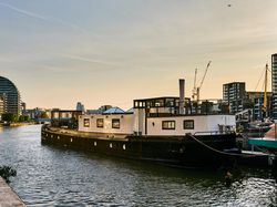 Belgium Splitz Barge