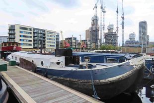 68' Dutch Barge. Immaculate with C London Residential Mooring