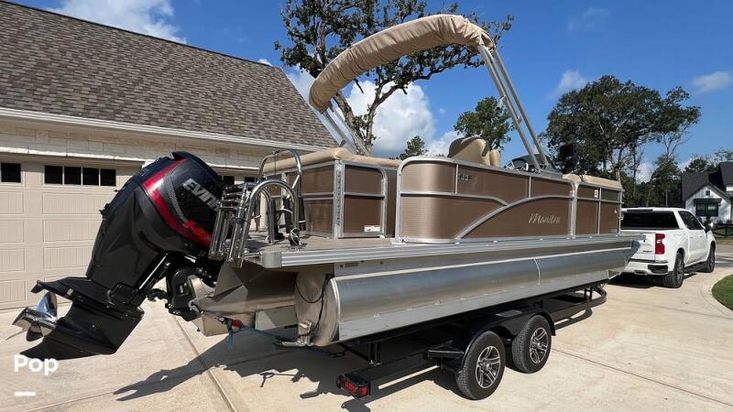 2014 Manitou 21 shp oasis