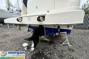 Rinker-Fiesta-Vee-250-prop