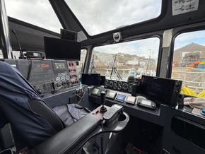 Helm position