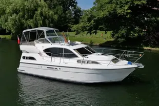 2004 Haines 320 Aft Cabin