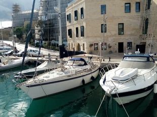 MOODY 47 (1986) &ndash; BLUEWATER CRUISING