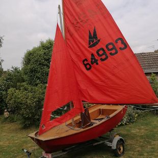 Mirror dinghy