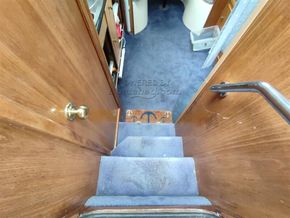 Spirit 28  - Companionway
