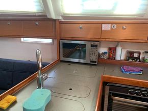 2018 Bavaria Cruiser 37 19