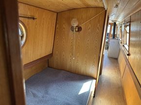 Cabin bed/traditional light