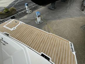 2015 Regal 28 Express 5