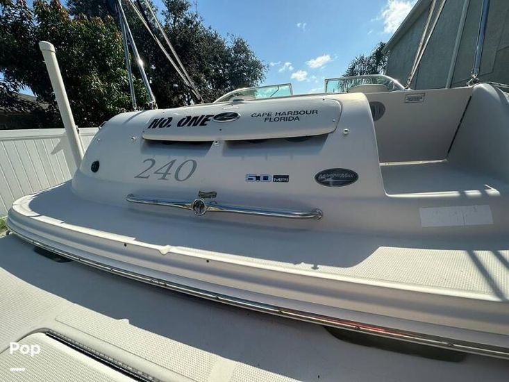 2008 Sea Ray 240 sundeck