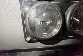 Dashboard hour meter of a 2020 Leopard 50, displaying 1929 hours.