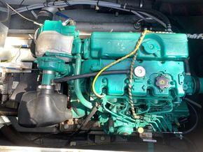 Sancerre 33 Sedan Recent engine - Engine