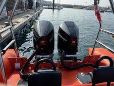 Tornado 10M Super CAT 4 Charter Seafaris 12+2
