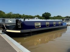 Ruby, 38ft cruiser-style narrowboat, 2008
