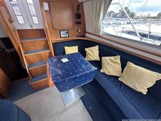 2001 Aquastar 38