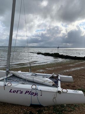 includes 2 x sail- jib and main with battons
