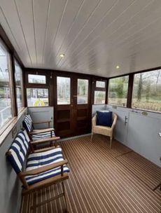 Barge