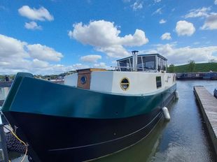 Dutch barge