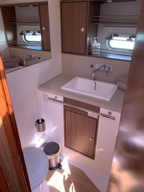 2012 Bavaria Sport 43 Hard Top 21