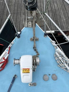 Lewmar Windlass