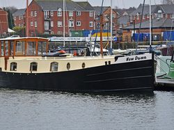 60ft x 12ft 6in Dutch Barge