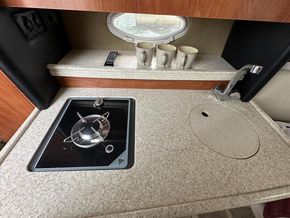 2008 Rinker 280 Cabin Cruiser 25