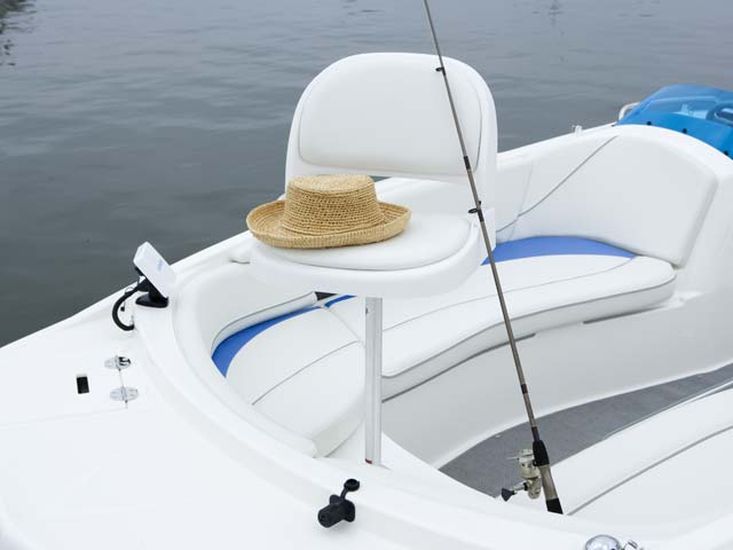 Bayliner 197 Deck Boat