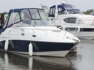 Regal 2665 Commodore