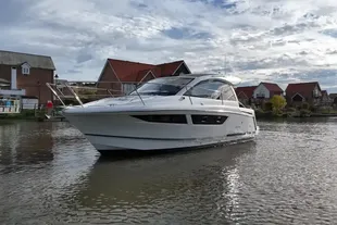2010 Jeanneau Leader 9