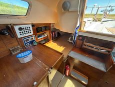 1976 Hustler 25.5