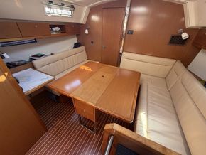 2011 Bavaria 36 Cruiser 15