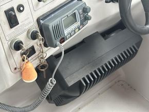 1992 Regal 300 Commodore 14