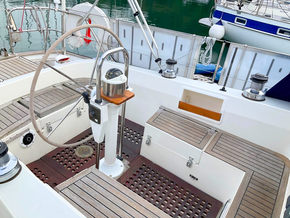 Cockpit Aft