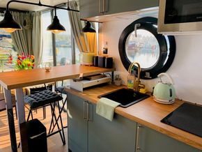 Waterlodge Oasis 2 2 cabin version - Galley