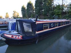 FAIR ROSAMUND • Liverpool 55ft 0in semi-trad with 2+2 berths
