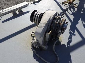 Westerly 33 Sailing Yacht - Windlass