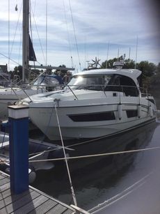 2019 Beneteau Antares 9