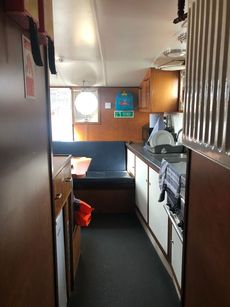 WELL MAINTAINED SINGLE SCREW TUG FOR SALE
