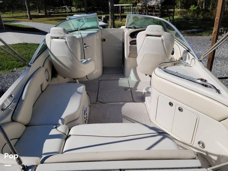 2008 Sea Ray 240 sundeck