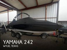2017 Yamaha 242 Limited S