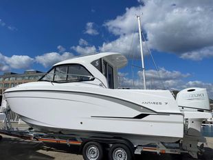 2024 Beneteau Antares 7 OB