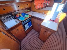 1986 Beneteau First 375