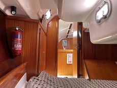 Beautifully maintained Dufour 32 Classic wheel steering shoal draft