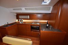Oceanis 48