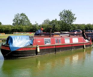 Tuppence Ha'penny 40ft 1987 4 berth cruiser stern narrowboat
