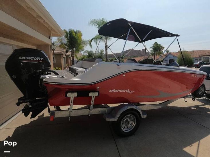 2023 Bayliner element m19