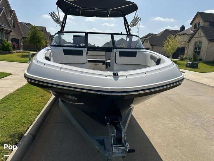 2021 Bayliner vr5