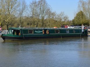SWEET DREAMS • 60ft 0in, Cruiser stern, 2+4 berths