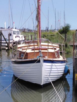 classic wooden yacht,